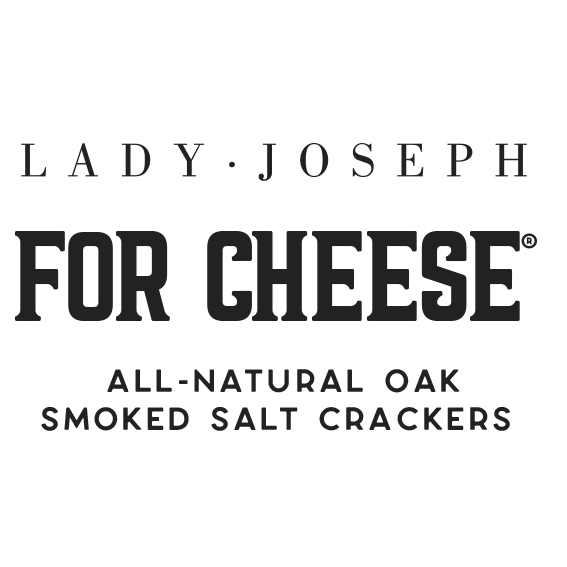 Crackers with smoked salt from oak wood