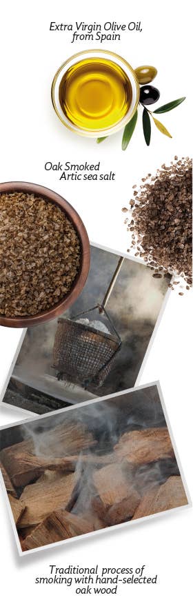 Crackers with smoked salt from oak wood