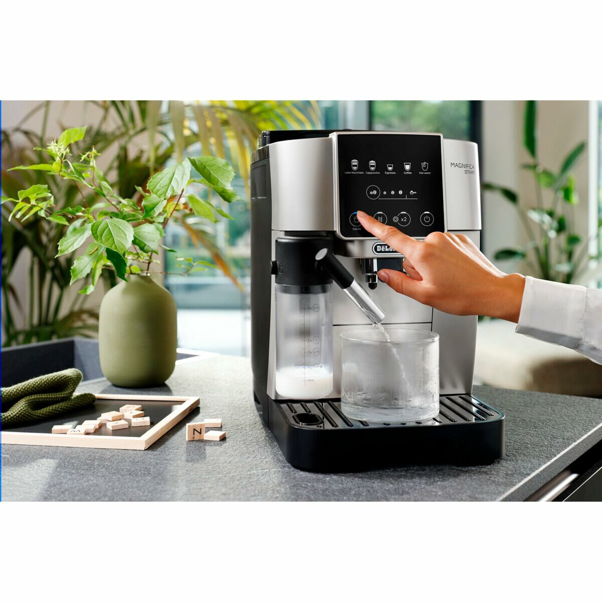 Superautomatic Coffee Maker DeLonghi ECAM 220.80 SB