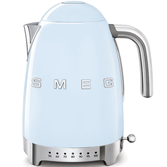 Light blue kettle SMEG Maison Eli Gourmet
